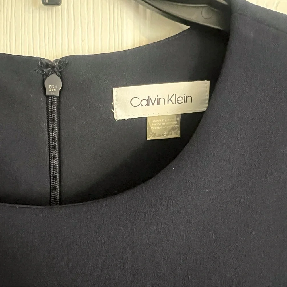 Calvin Klein navy blue dress w/ sleeves, size 8 - Picture 6 of 8
